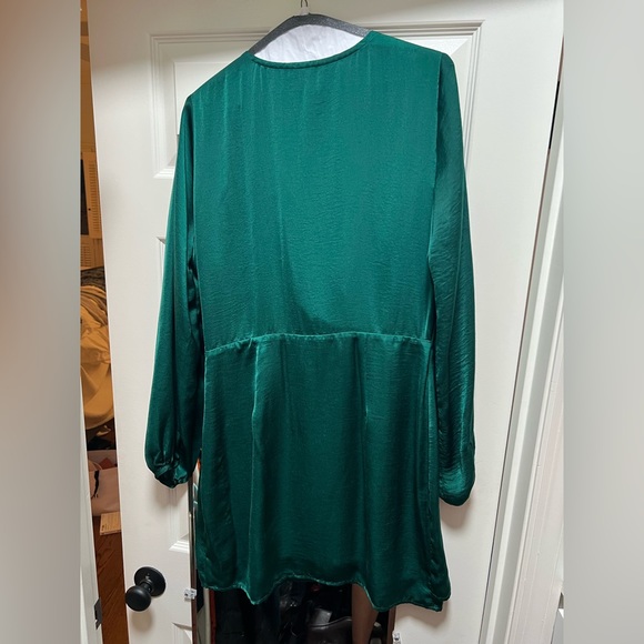 Greylin Tazanna Drape Front Long Sleeve Dress, size L - Picture 3 of 4